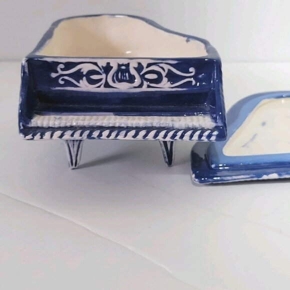 Baby Grand Piano Trinket Box Ceramic Blue And White Janet Williamson 1972 Marked - Picture 2 of 4